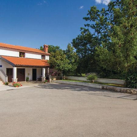 Amazing Apartment In Pazin With Wifi Katun Lindarski Extérieur photo
