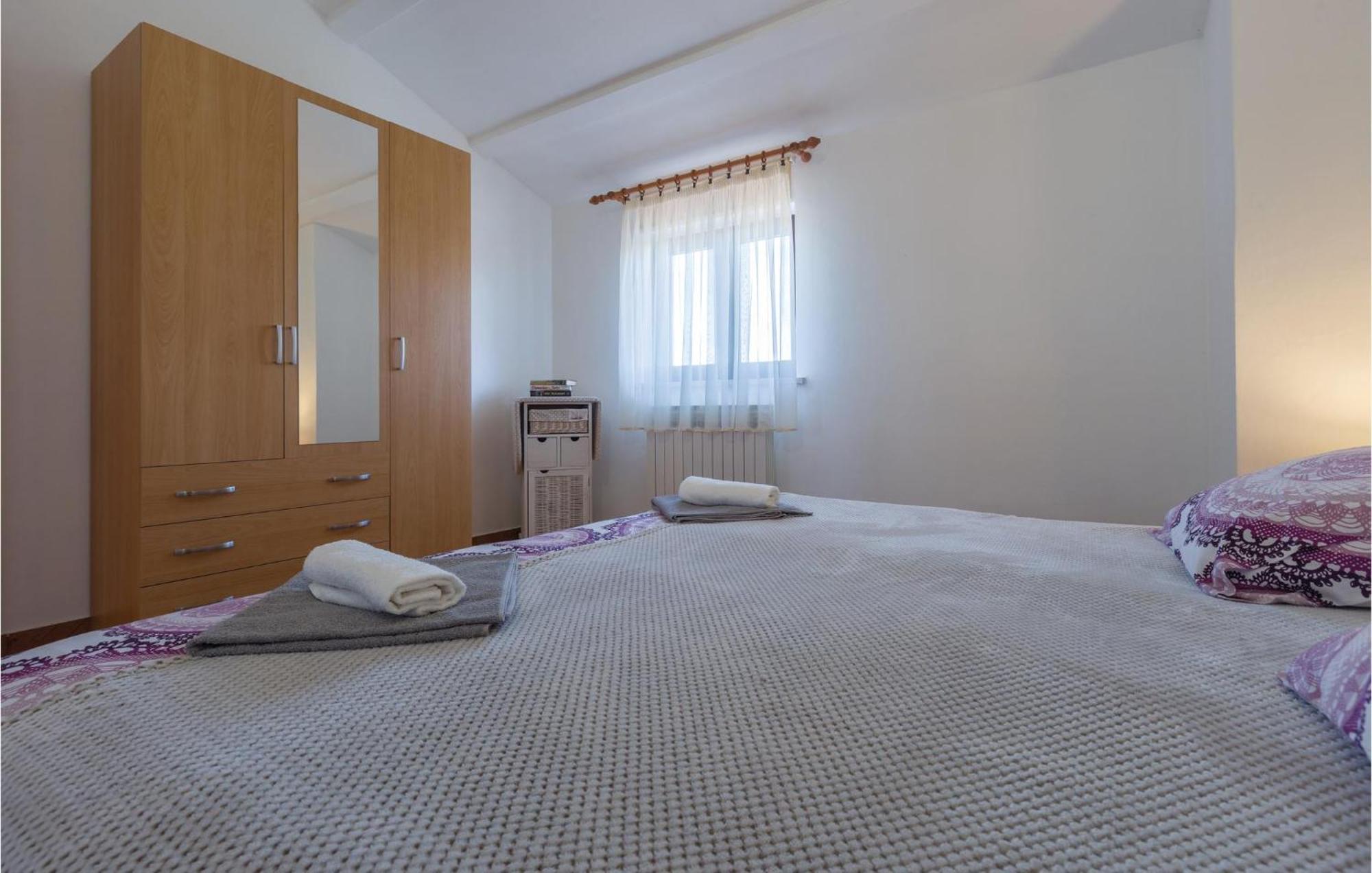 Amazing Apartment In Pazin With Wifi Katun Lindarski Extérieur photo