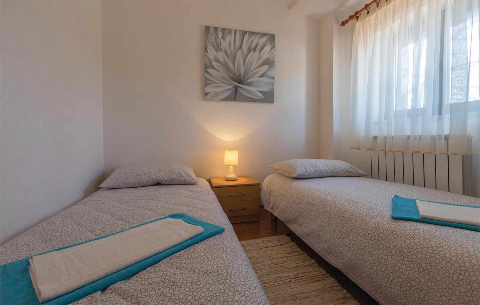 Amazing Apartment In Pazin With Wifi Katun Lindarski Extérieur photo